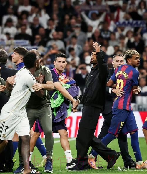 卡瓦哈尔赛后在更衣室通道批评裁判 可能面临罚款